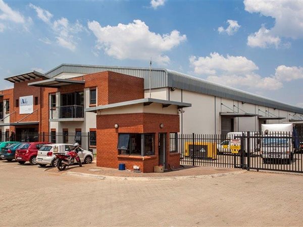 2 850  m² Industrial space