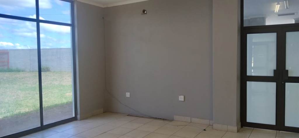 463  m² Commercial space in Louis Trichardt photo number 23