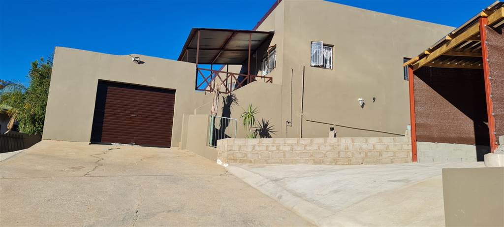 4 Bed House in Springbok photo number 13