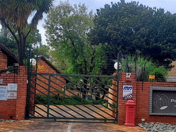 2 Bedroom Townhouse 2 Bedroom Townhouse