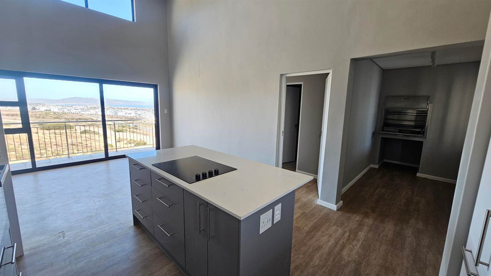 3 Bed Penthouse in Olifantskop photo number 5