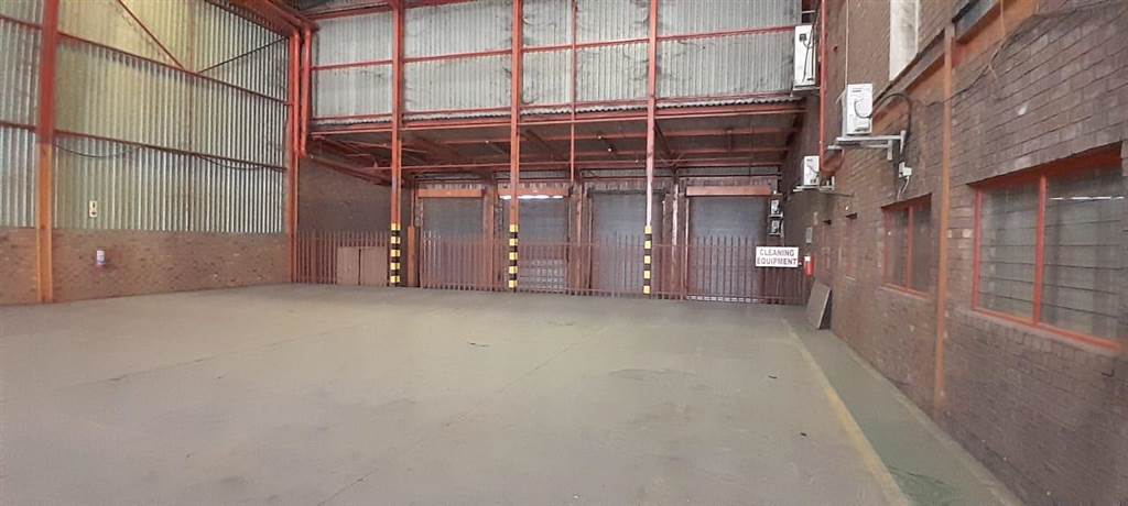 5400  m² Industrial space in Zinniaville photo number 12