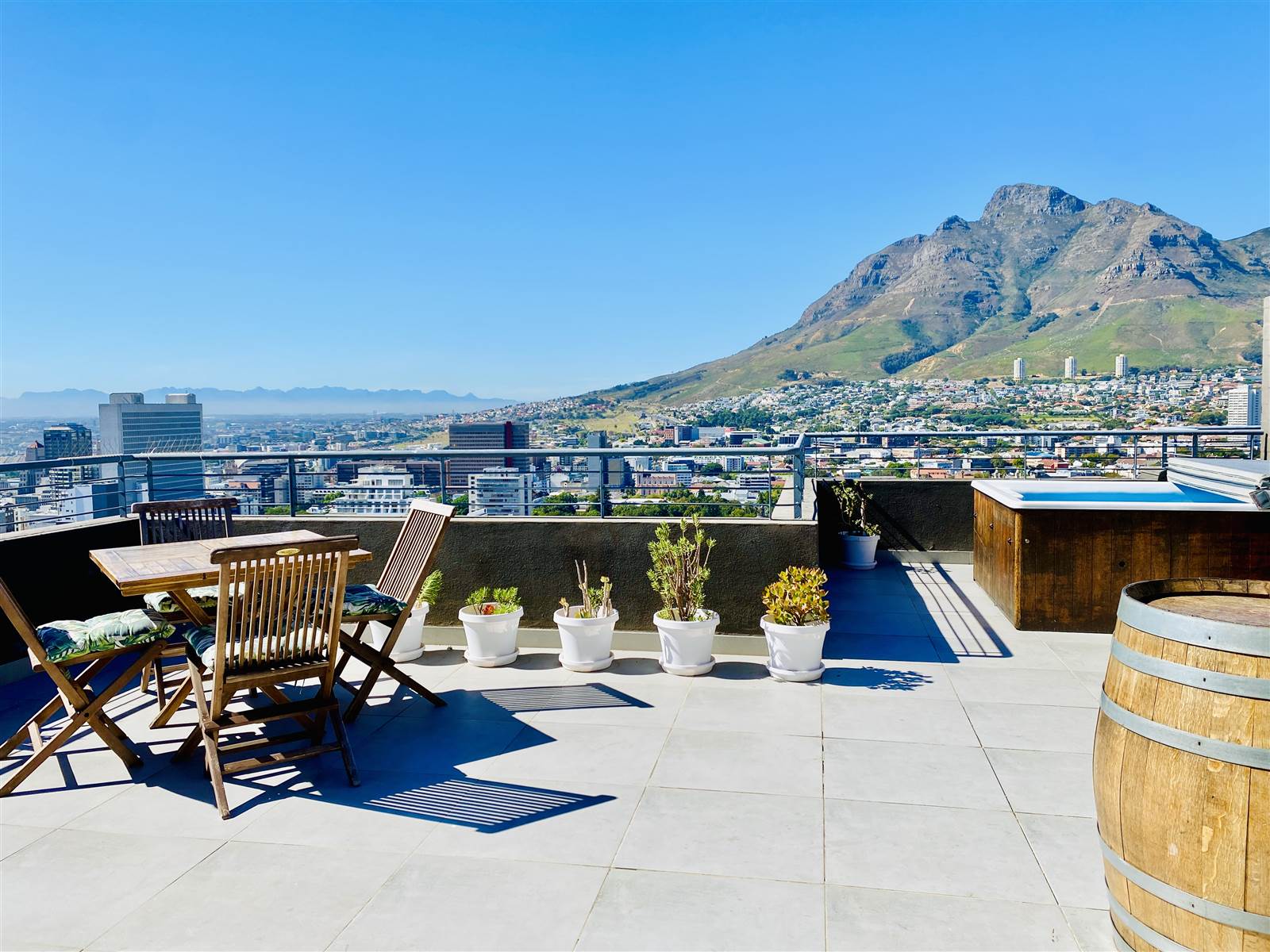 2 Bed Penthouse in Bo-Kaap photo number 7