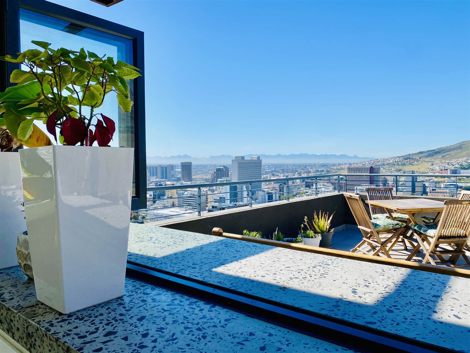 2 Bed Penthouse in Bo-Kaap photo number 14
