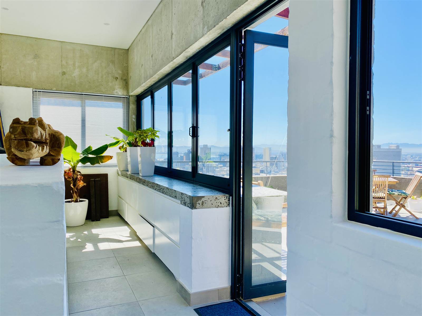 2 Bed Penthouse in Bo-Kaap photo number 19