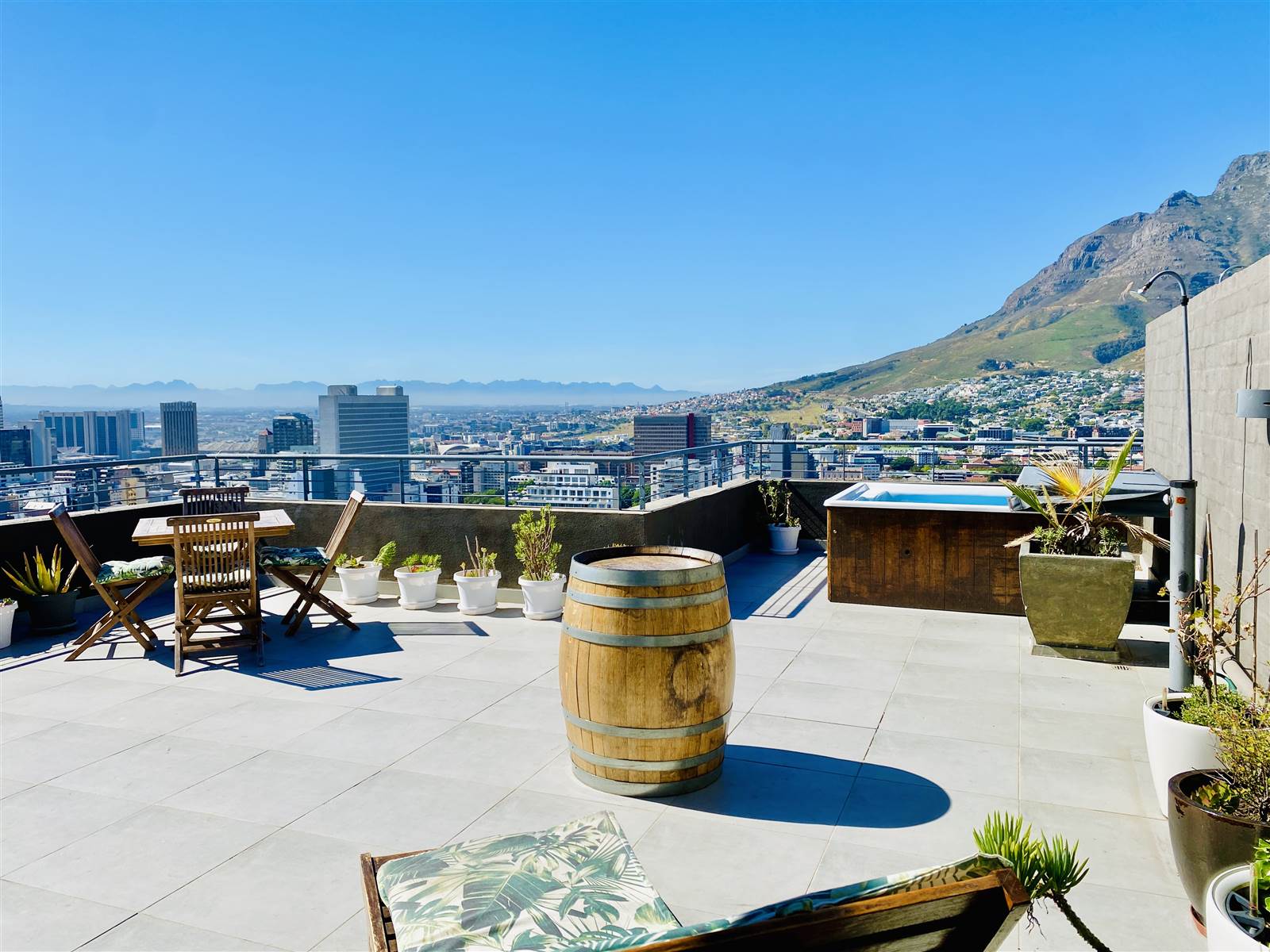 2 Bed Penthouse in Bo-Kaap photo number 10