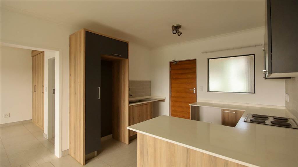 1 Bed Apartment in Eco Park photo number 3