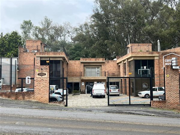 80  m² Commercial space in Parkhurst