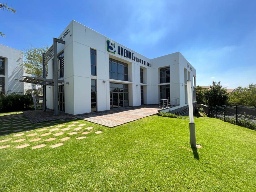 790  m² Commercial space in Bryanston photo number 2
