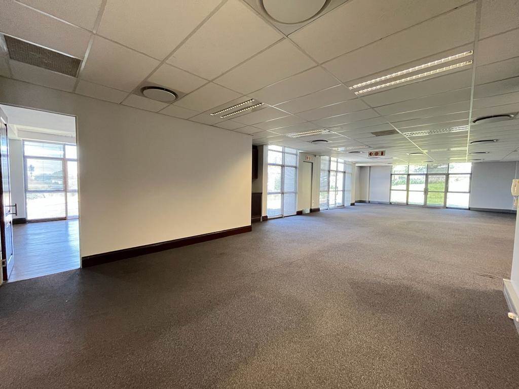 790  m² Commercial space in Bryanston photo number 6