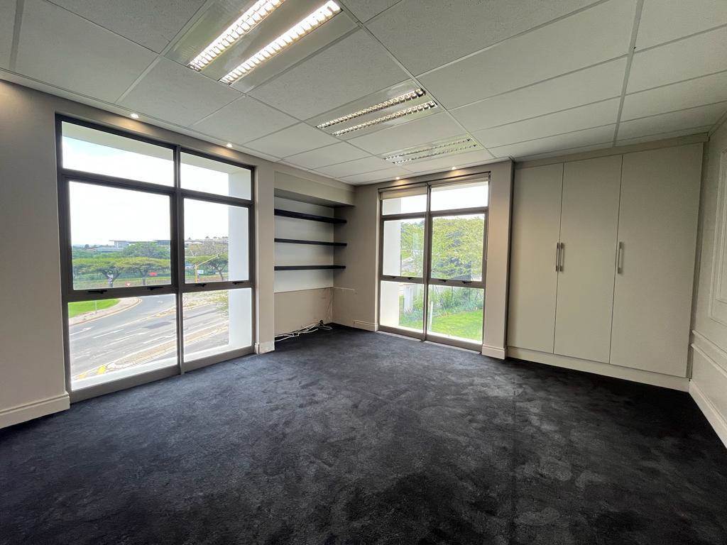 790  m² Commercial space in Bryanston photo number 23