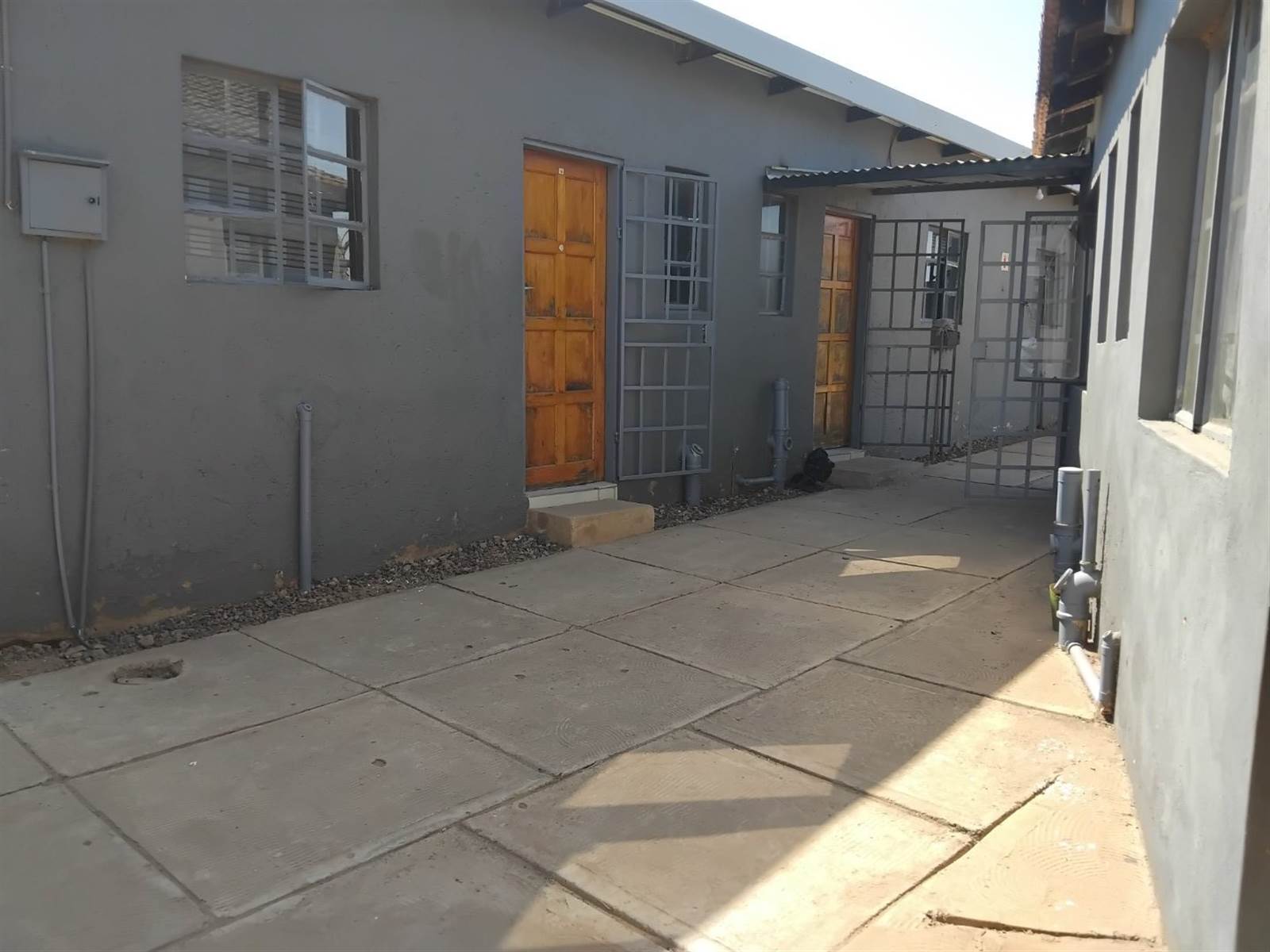 Commercial space in Soshanguve photo number 1