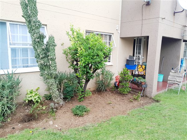 2 Bedroom Townhouse 2 Bedroom Townhouse