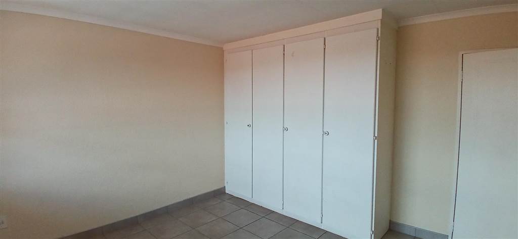 2 Bed Apartment in Mindalore photo number 11