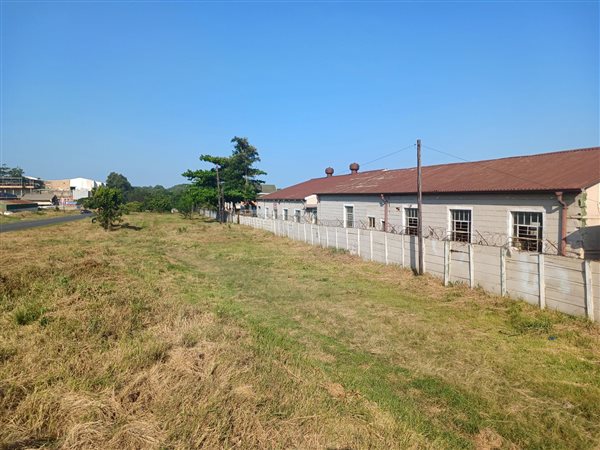 350 m² Industrial space 350 m² Industrial space