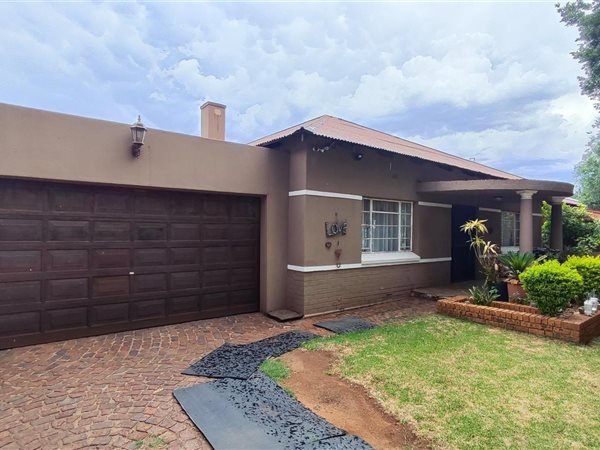 3 Bedroom House 3 Bedroom House