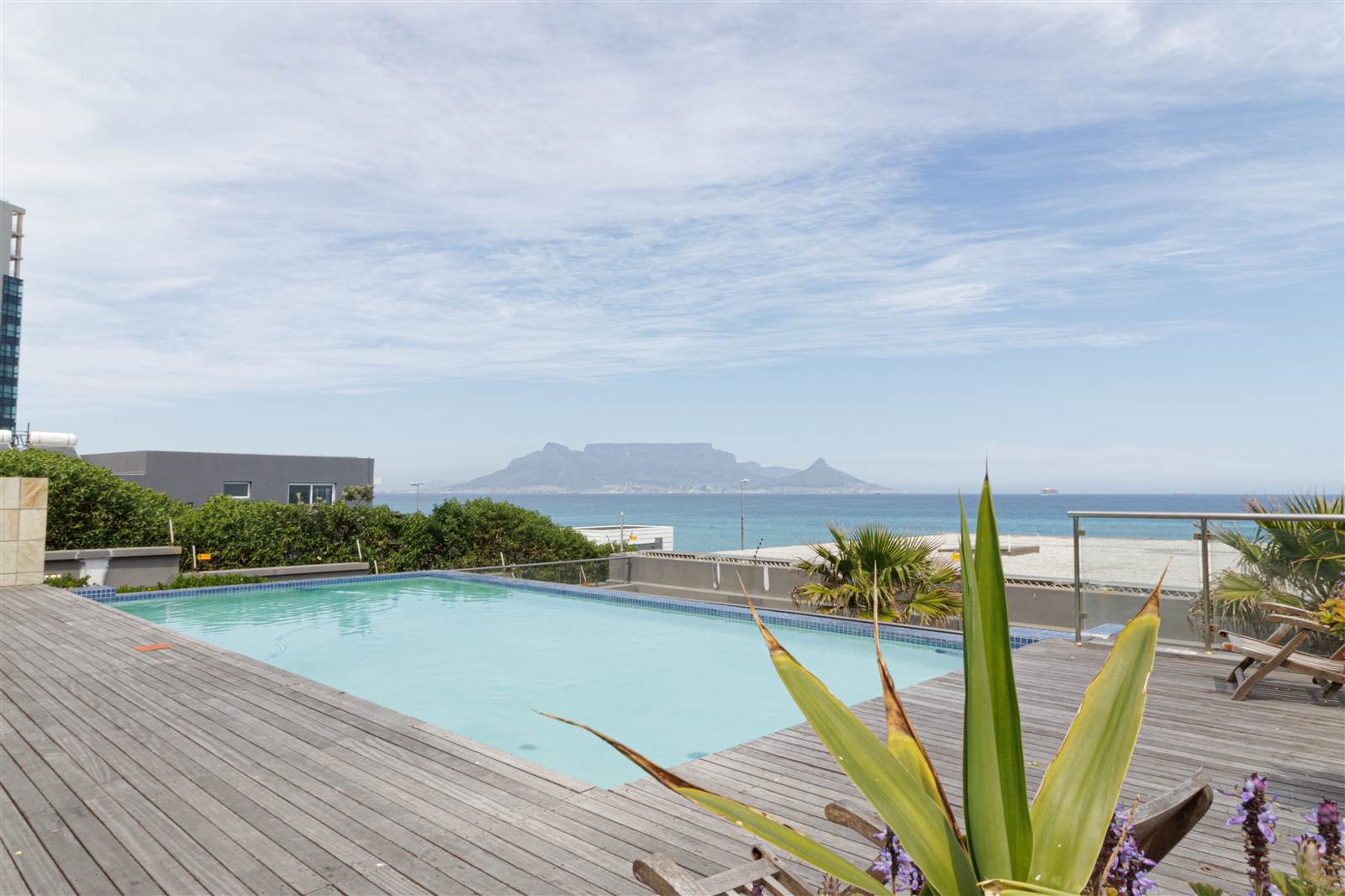 2 Bed Apartment in Bloubergstrand photo number 23