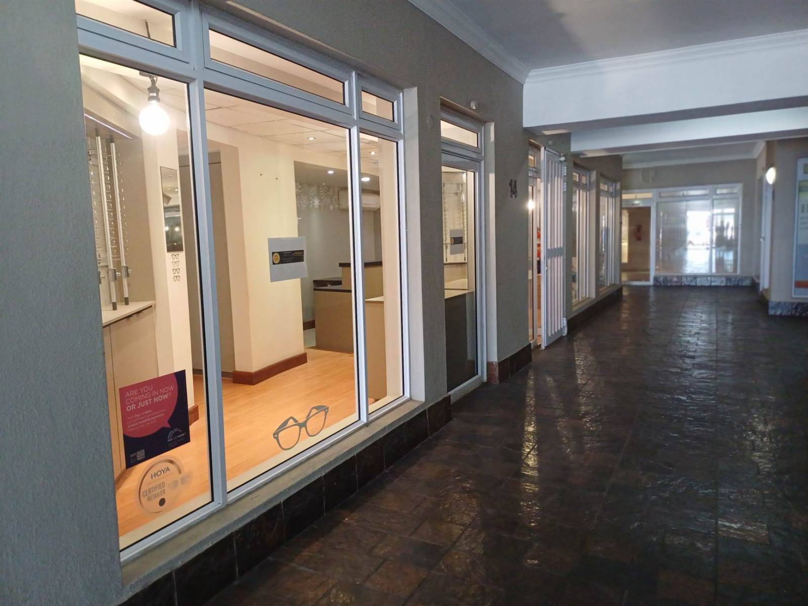 84  m² Commercial space in Jeffreys Bay photo number 3