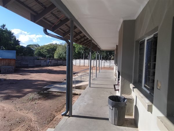 330 m² Commercial space 330 m² Commercial space