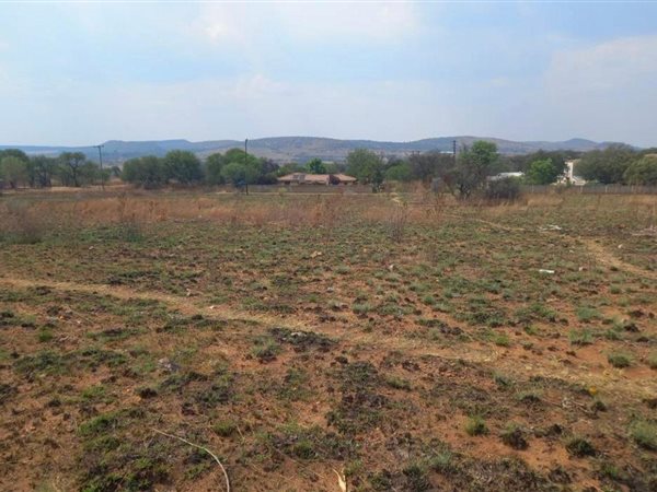 828 m² Land