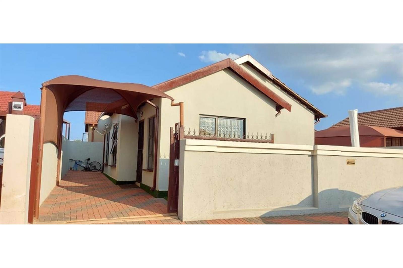 2 Bed House in Soshanguve photo number 10