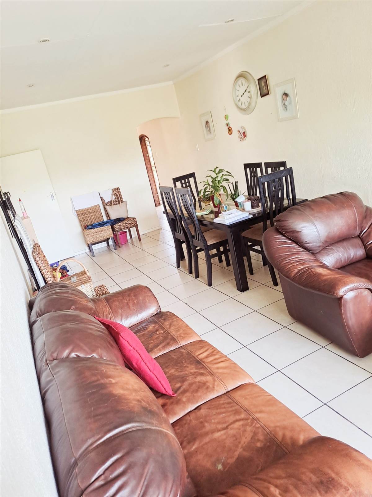 2 Bed Apartment in Woodmead photo number 2