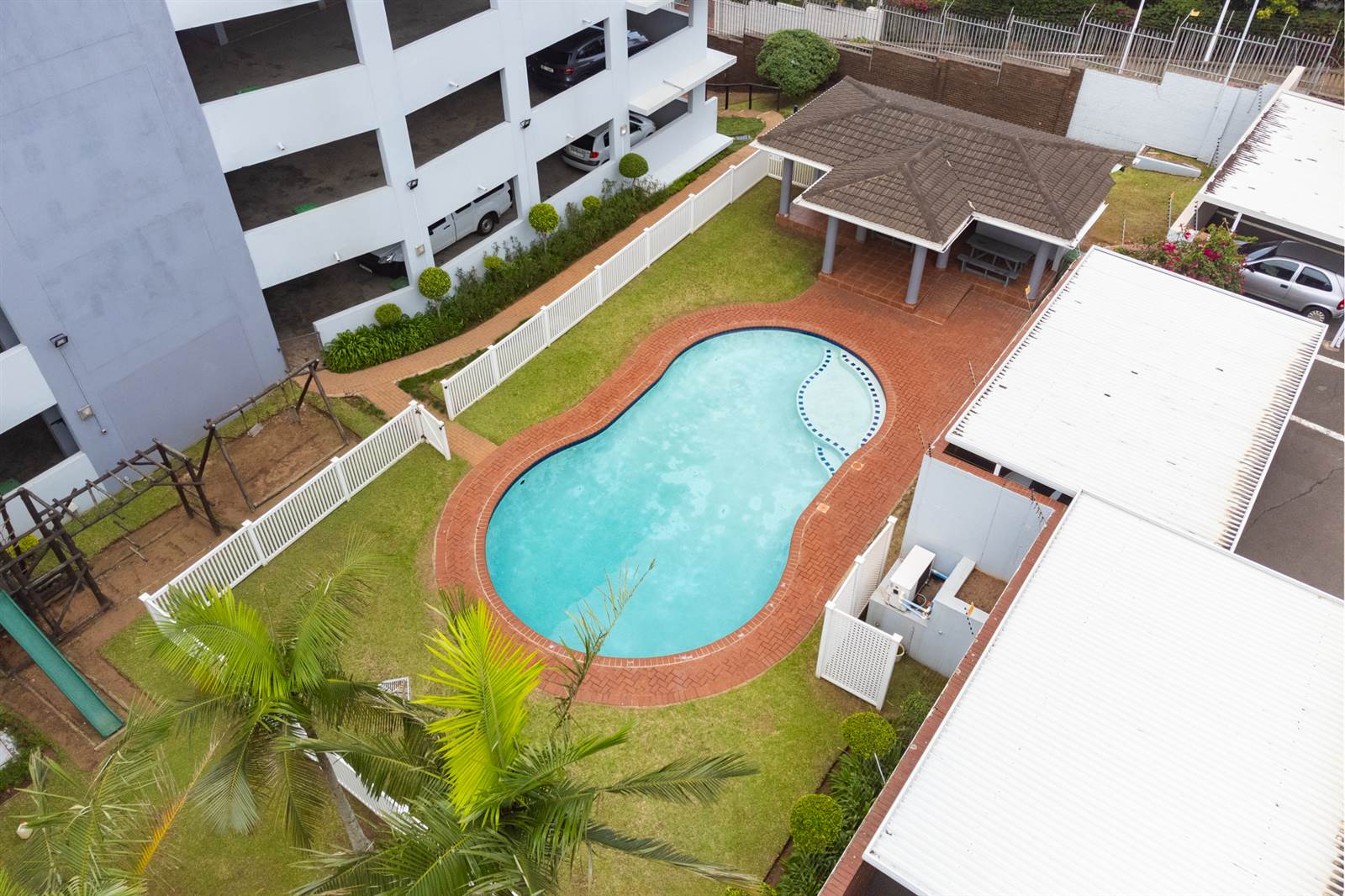 3 Bed Apartment in Musgrave photo number 3