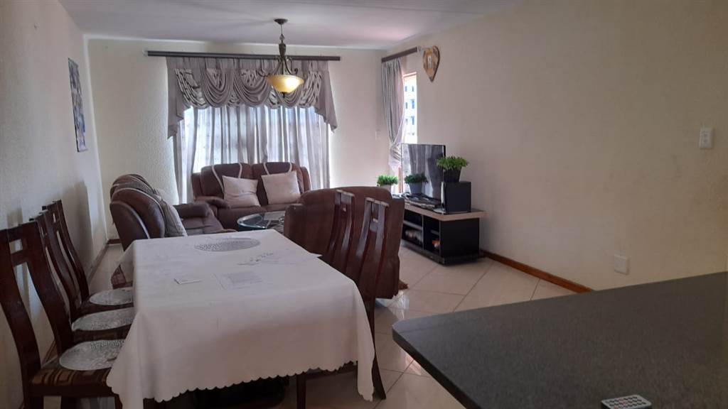 3 Bed Apartment in Risana photo number 5