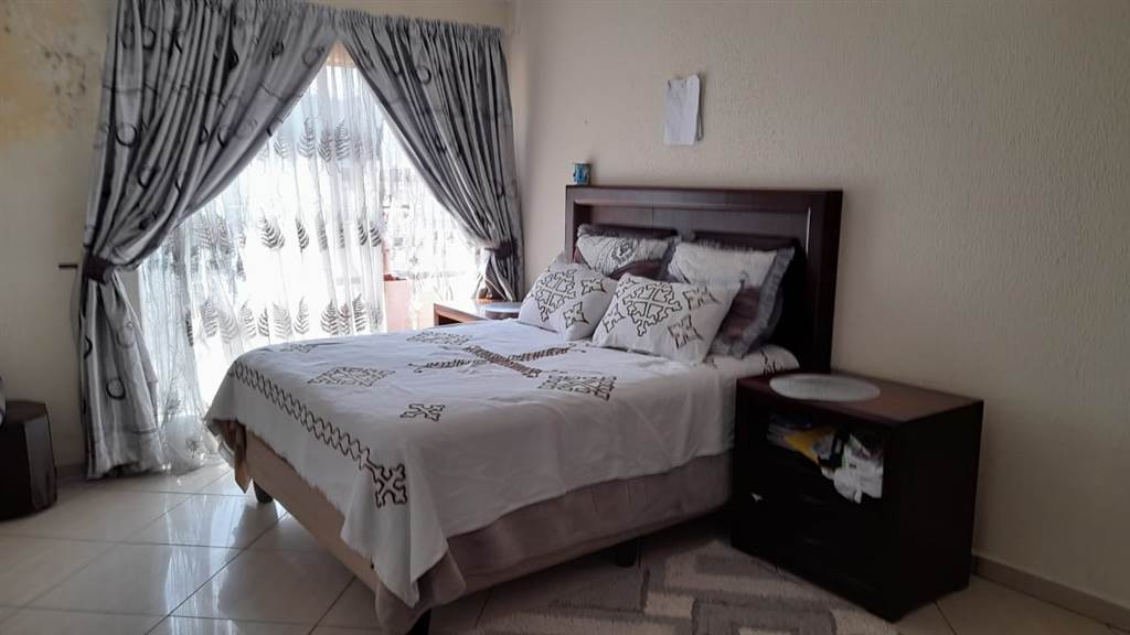 3 Bed Apartment in Risana photo number 9