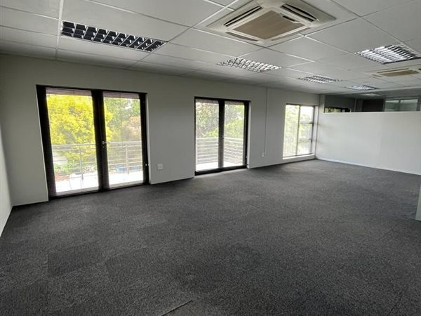 85  m² Office Space in Edenglen