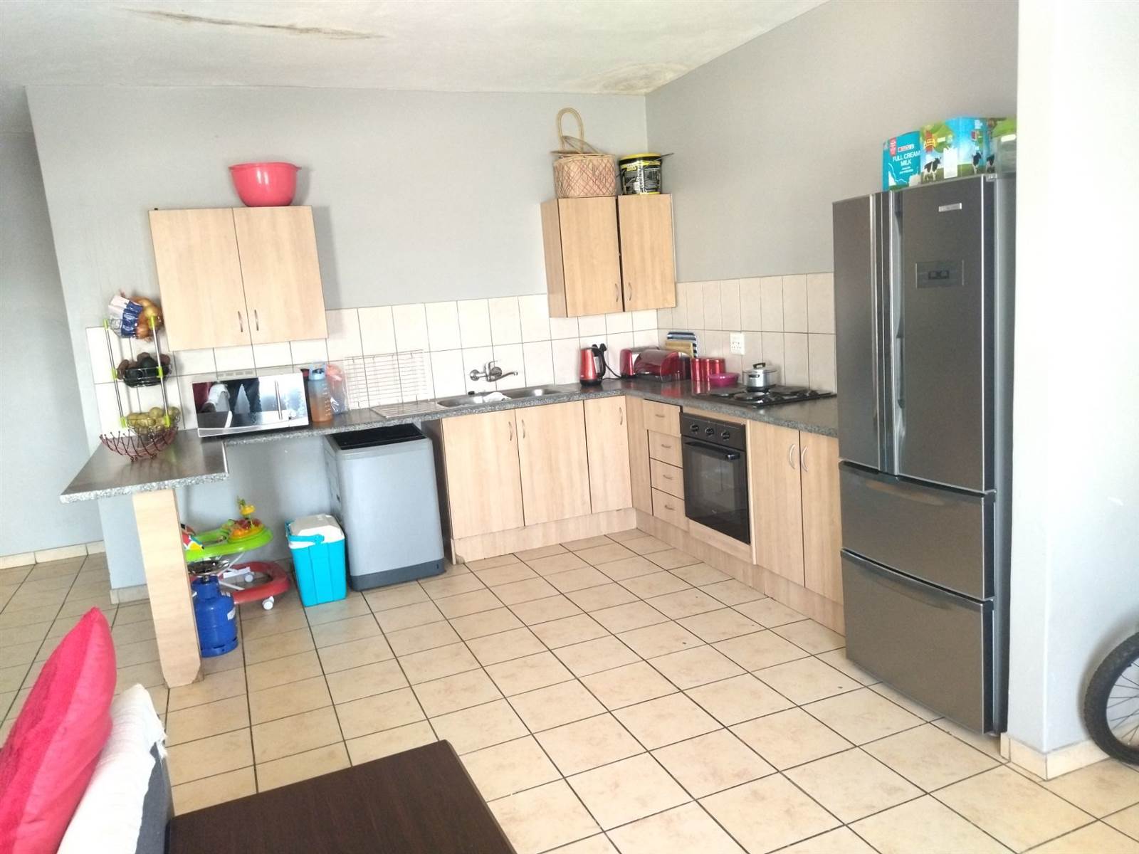 2 Bed Apartment in Brakpan North photo number 6