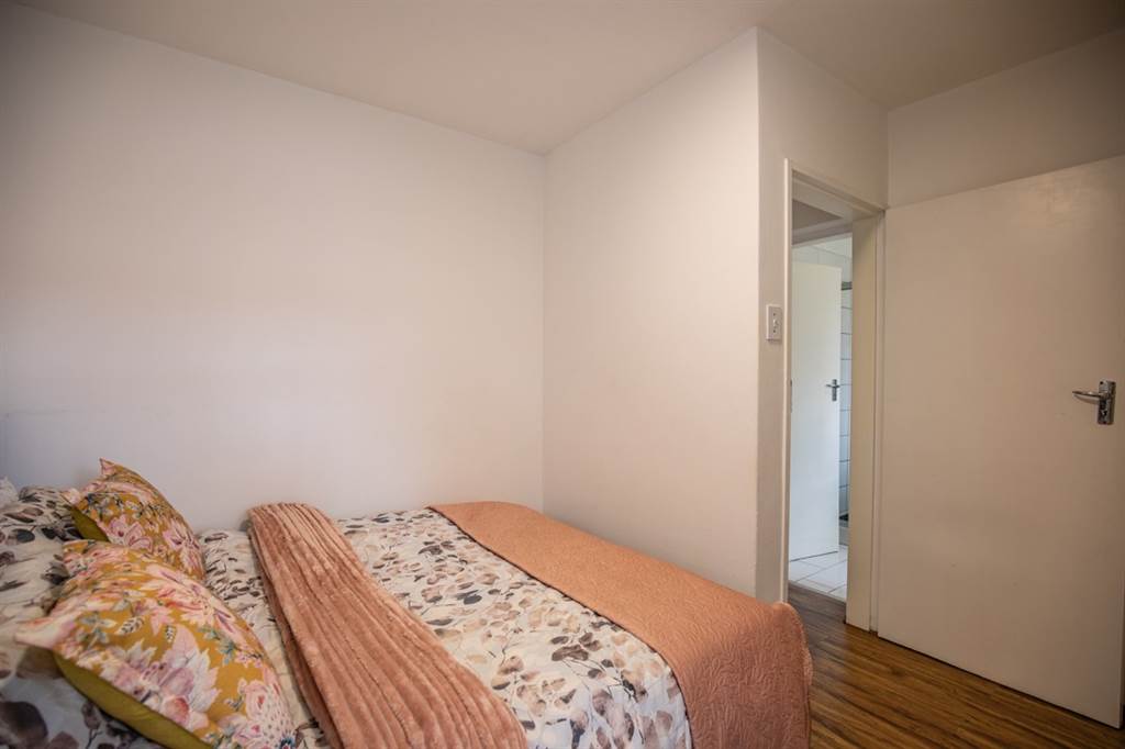 2 Bed Apartment in Boardwalk Villas photo number 16