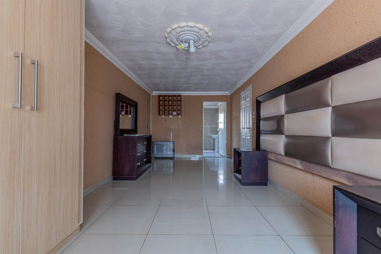 3 Bed House in Kagiso photo number 13