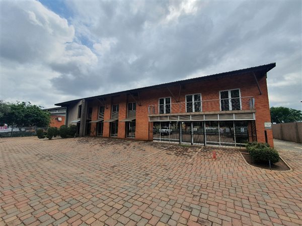 1 871  m² Industrial space