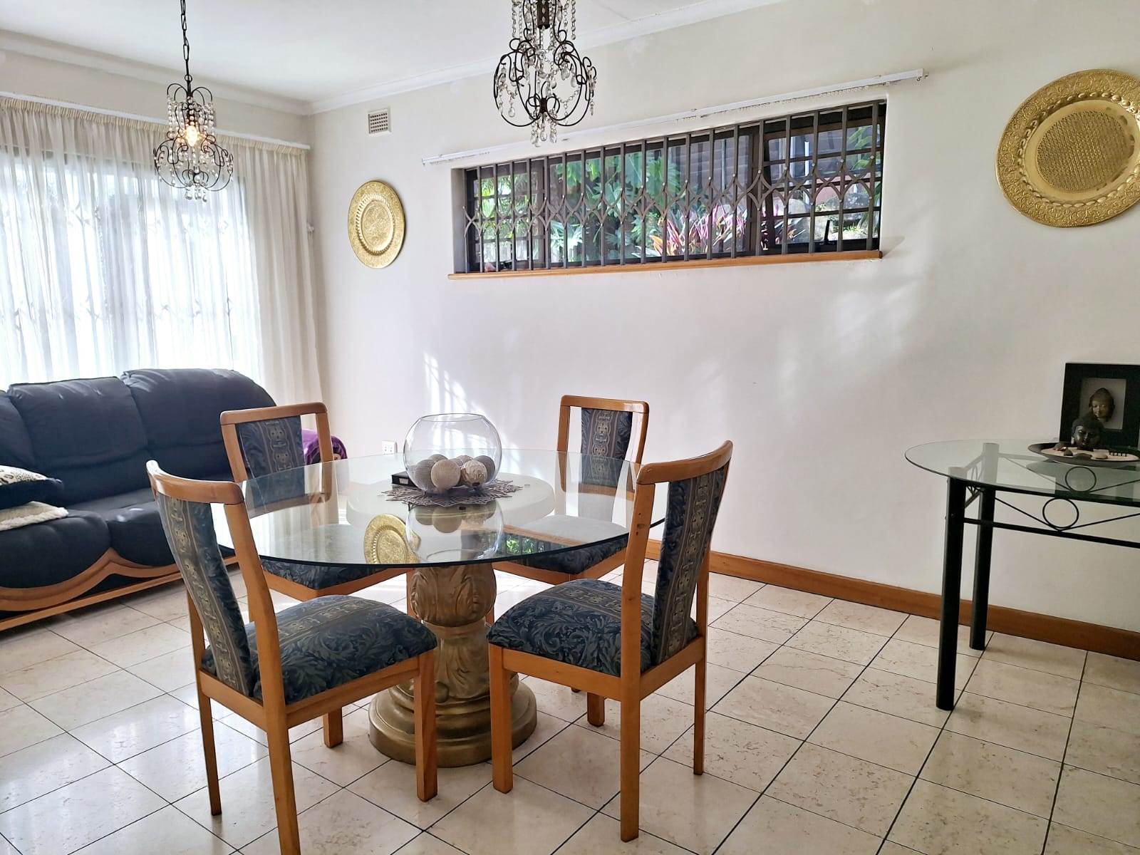 4 Bed Townhouse in Musgrave photo number 5