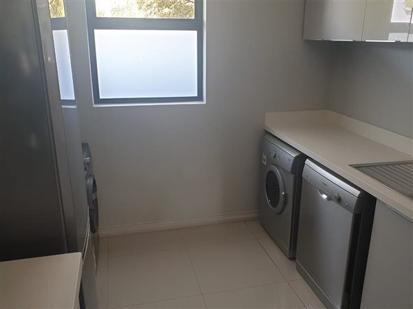 2 Bed Duplex To Rent In Menlo Park 