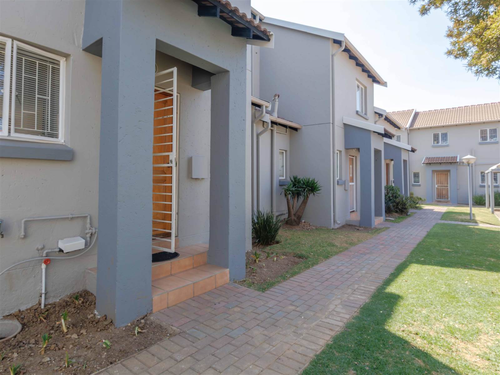 3 Bed Duplex in Greenstone Hill photo number 22