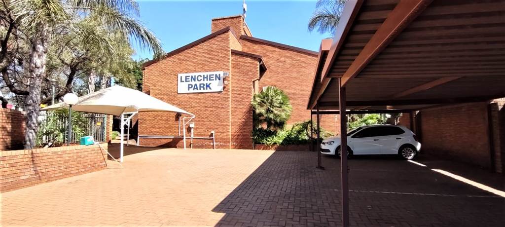 98  m² Commercial space in Centurion CBD photo number 1