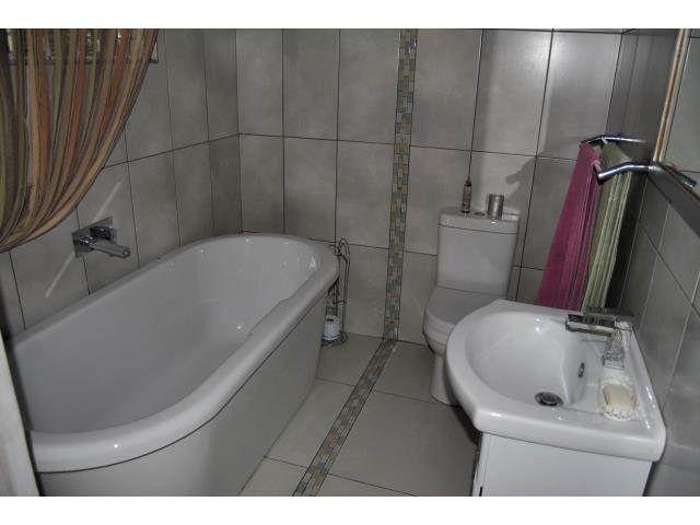 3 Bed House in Rietfontein photo number 22