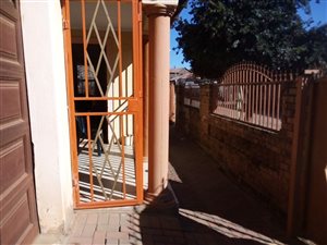 3 Bed House in Mahube Valley