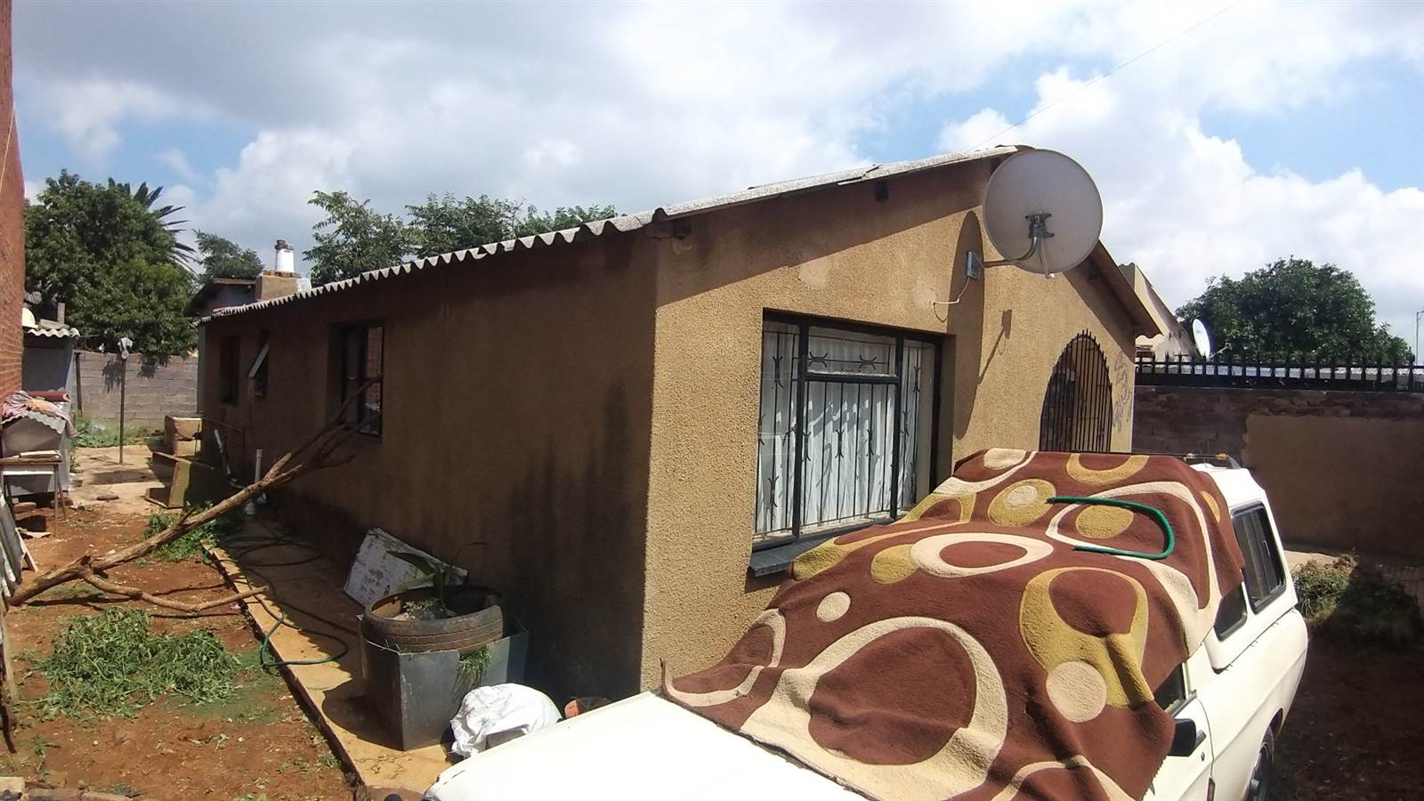 2 Bed House in Soweto Central photo number 5