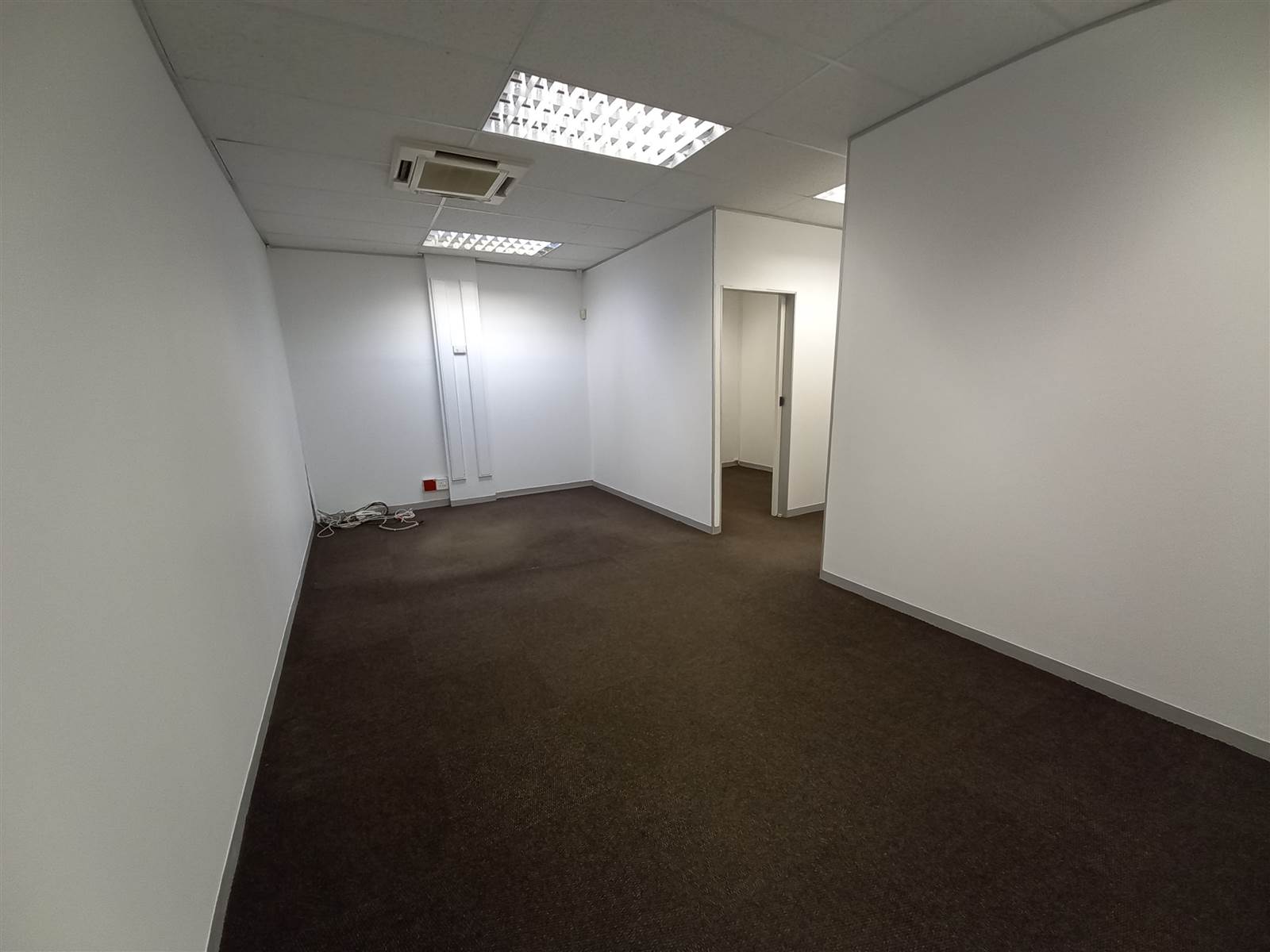 85  m² Commercial space in Greenacres photo number 4