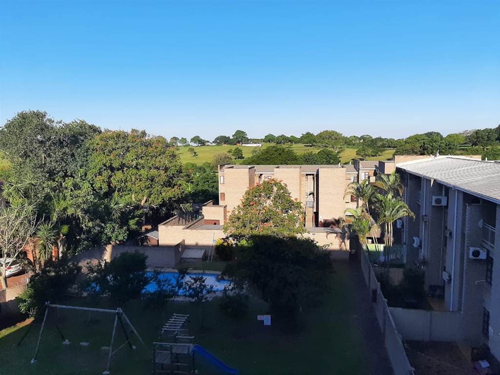 2 Bed Apartment in Empangeni Central photo number 13