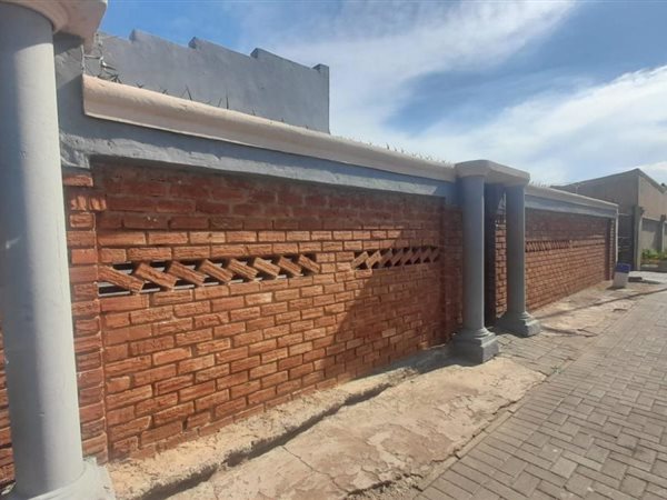 3 Bedroom House 3 Bedroom House