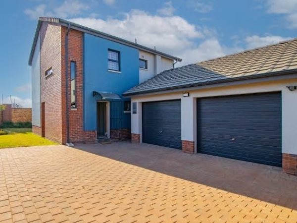 4 Bedroom House 4 Bedroom House