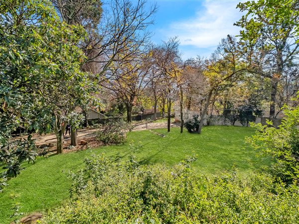 3 700 m² Land 3 700 m² Land