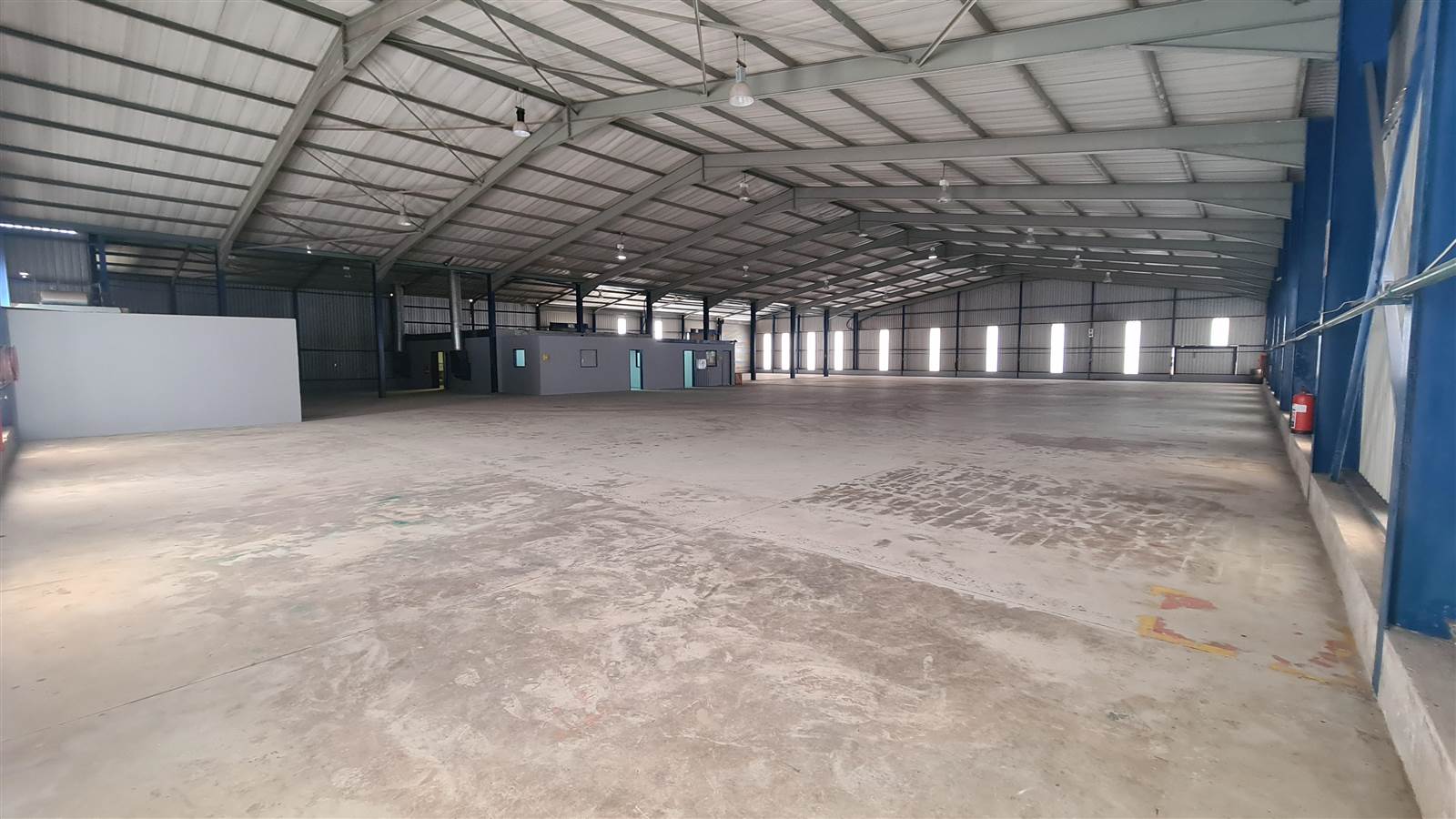 2600  m² Industrial space in Clayville photo number 5