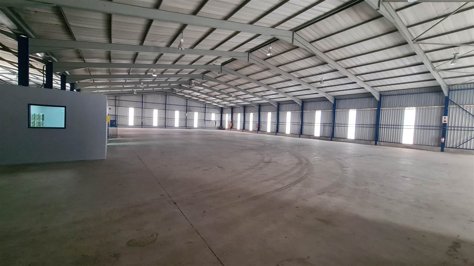 2600  m² Industrial space in Clayville photo number 4