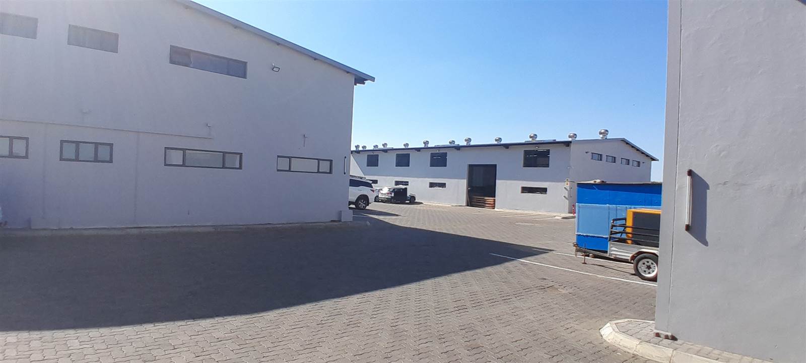 321  m² Commercial space in Waterval East photo number 2