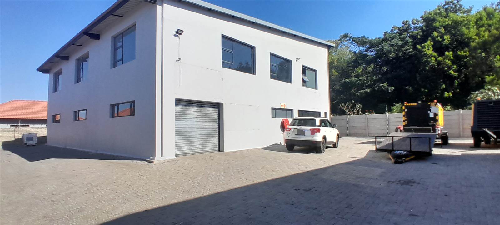 321  m² Commercial space in Waterval East photo number 1